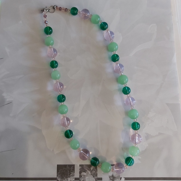 Quartz Beads Necklace Jewelry - Picture 2 of 2